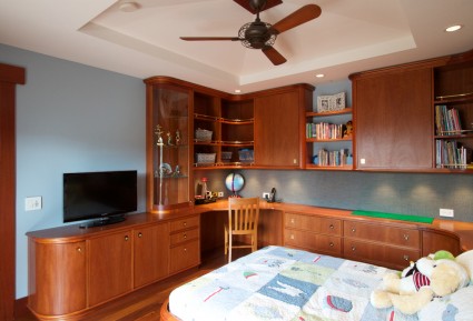 Bedroom with a Nautical Flair