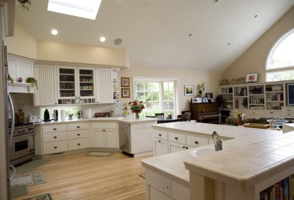 White Painted Traditional Kitchen